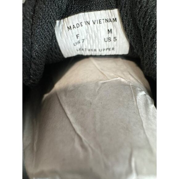 Everlane The Trainer Leather Sneaker Unisex W 7 M 5 Black New Without Box - Picture 7 of 7